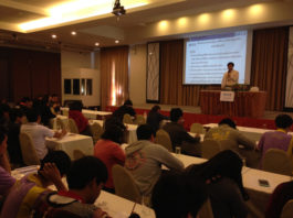 บรรยากาศงานสัมมนา “สิทธิประโยชน์จากการขึ้นทะเบียนผู้ประการ SMEs และ การปรับฮวงจุ้ย เสริมธุรกิจเพิ่มทรัพย์” จ.สระแก้ว