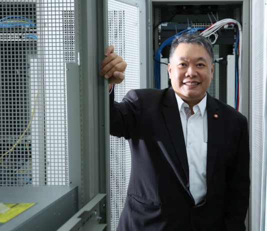 แพทย์พลวรรธน์ วิทูรกลชิต ผู้อำนวยการศูนย์เทคโนโลยีสารสนเทศและการสื่อสาร สำนักงานปลัดกระทรวงสาธารณสุข