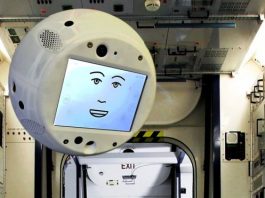 Cimon หุ่นยนต์ปัญญาประดิษฐ์ ที่ถูกส่งไปช่วยนักบินที่สถานีอวกาศ Cimon