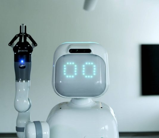 Moxi หุ่นยนต์พยาบาล ที่กำลังทดลองใช้ที่โรงพยาบาลเท็กซัส Moxi หุ่นยนต์พยาบาล